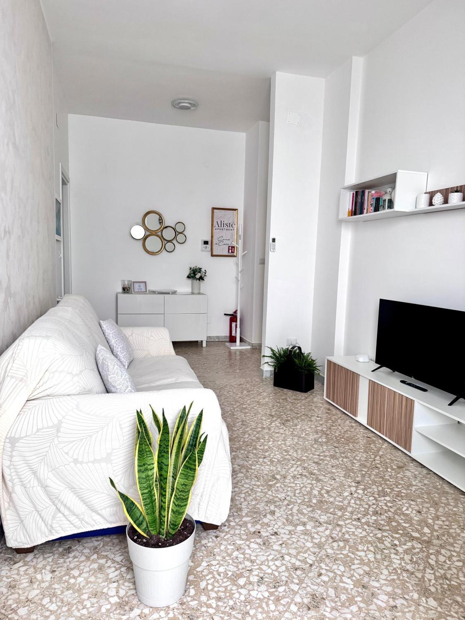 Aliste Apartment Brindisi Esterno foto